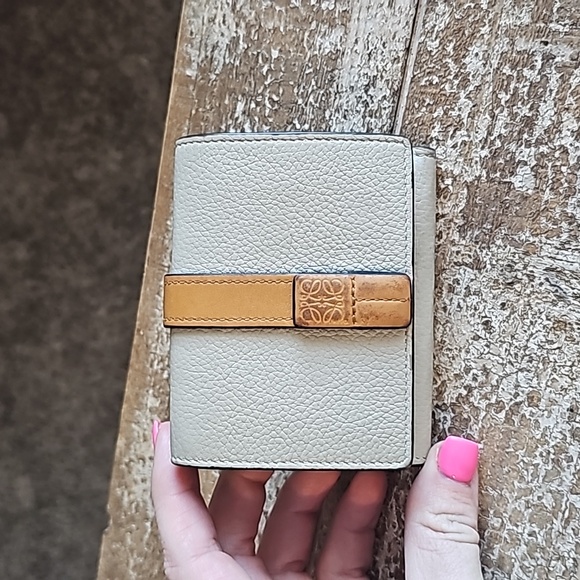 Loewe Handbags - 🔥1DAYSALE🔥Loewe Compact Wallet